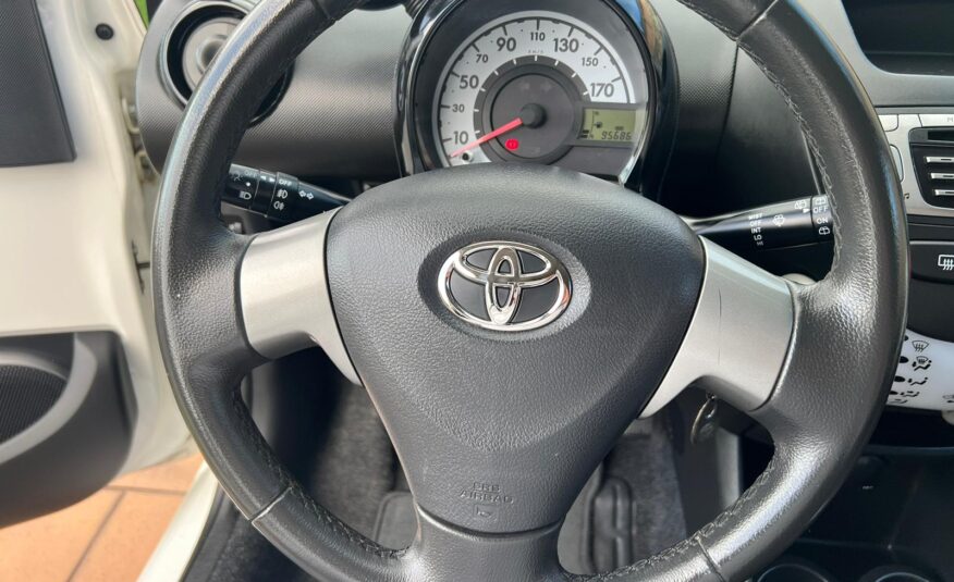 TOYOTA AYGO GASOLINA