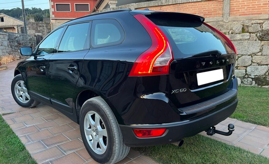 VOLVO XC-60 2.4 175CV