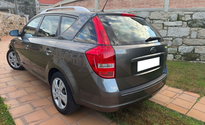 KIA CEED FAMILIAR