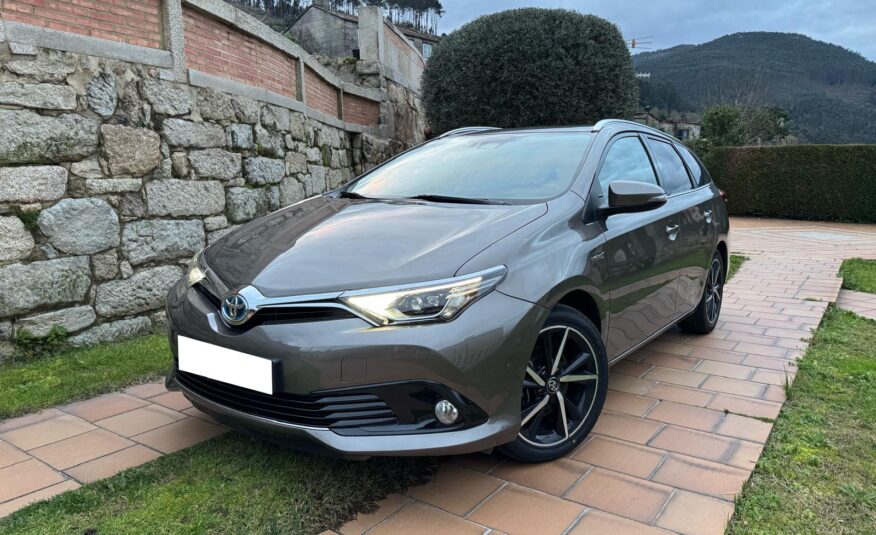TOYOTA AURIS FEEL