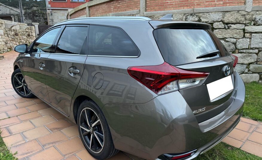 TOYOTA AURIS FEEL