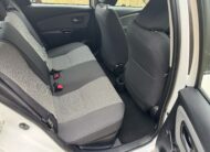 TOYOTA Yaris HIBRIDO