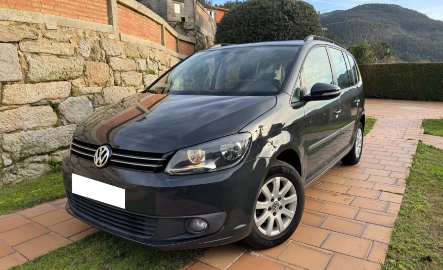 VOLKSWAGEN TOURAN GASOLINA