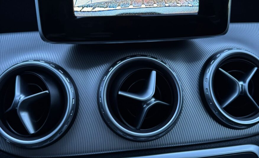 MERCEDES GLA 200