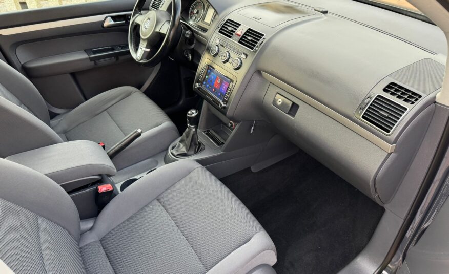 VOLKSWAGEN TOURAN GASOLINA