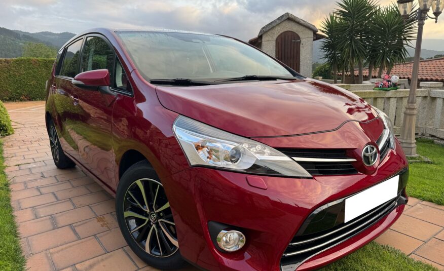 TOYOTA Verso 7 PLAZAS