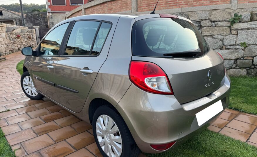 RENAULT Clio 1.2 GASOLINA