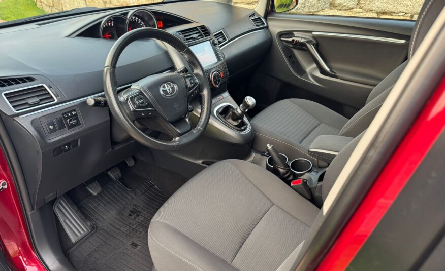 TOYOTA Verso 7 PLAZAS