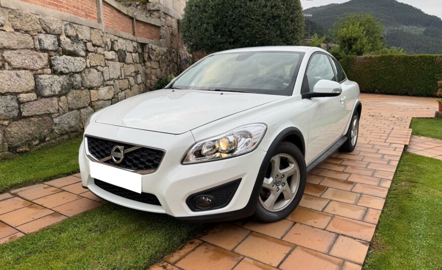 VOLVO C30