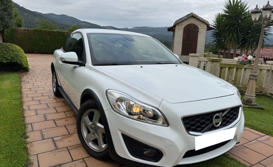 VOLVO C30