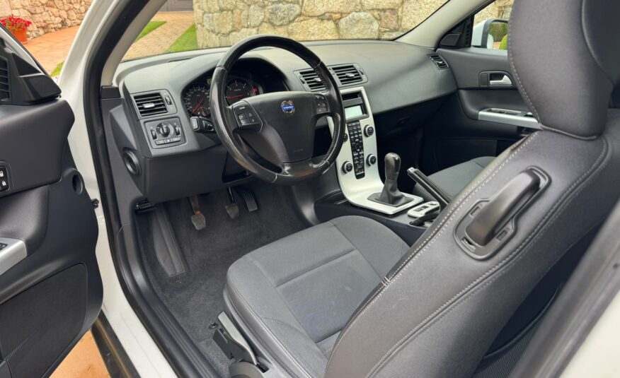 VOLVO C30