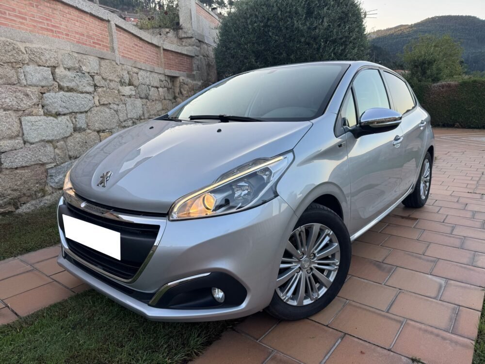 PEUGEOT 208 1.6 HDI
