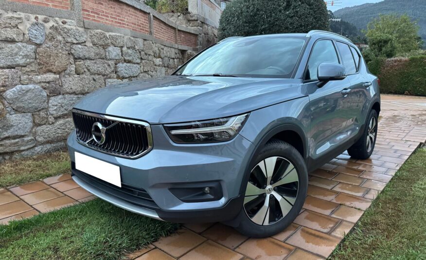 VOLVO XC-40 T3 163CV