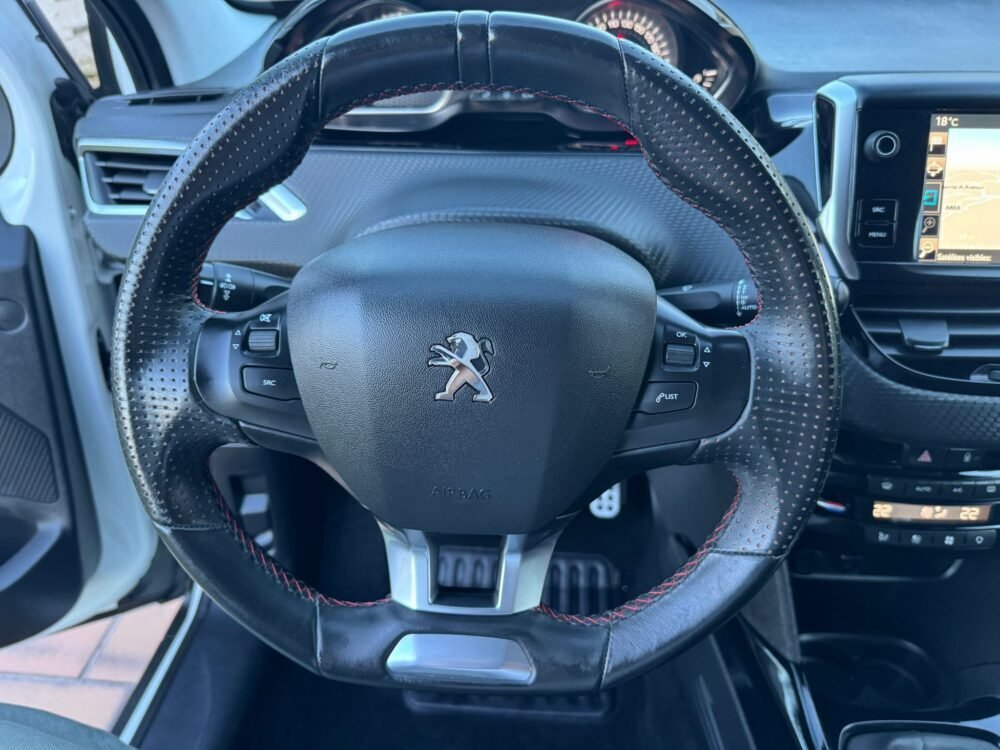 PEUGEOT 2008 1.6HDI GT LINE