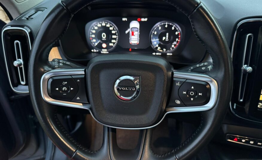 VOLVO XC-40 T3 163CV