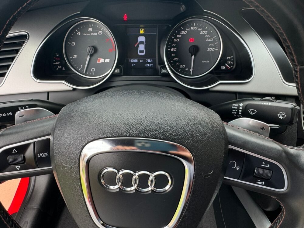 AUDI S5 4.2 QUATTRO