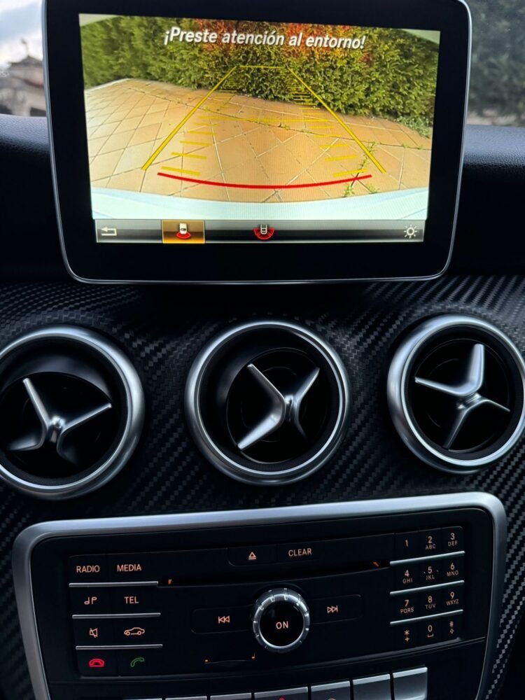 MERCEDES-BENZ CLASE A 200 AMG