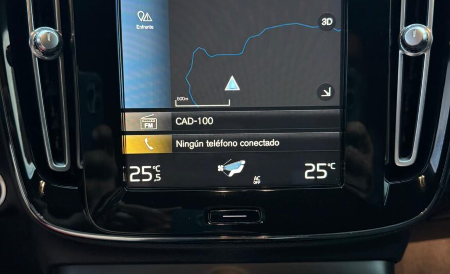 VOLVO XC-40 T3 163CV