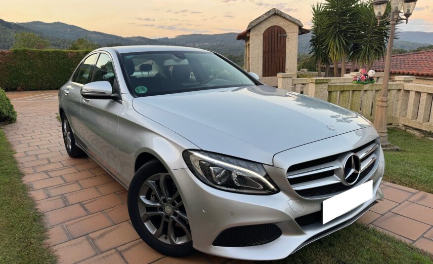 MERCEDES-BENZ C220