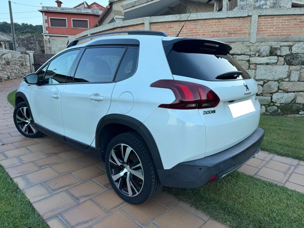 PEUGEOT 2008 1.6HDI GT LINE