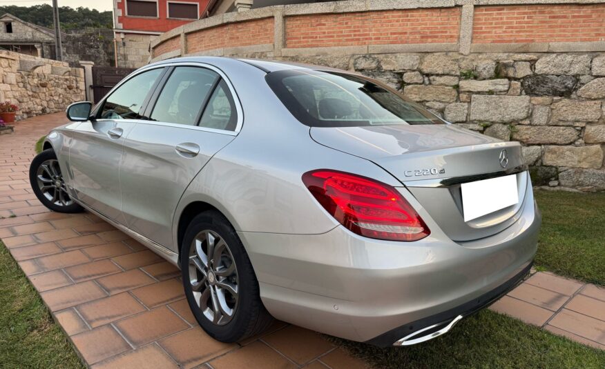 MERCEDES-BENZ C220