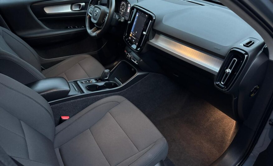 VOLVO XC-40 T3 163CV
