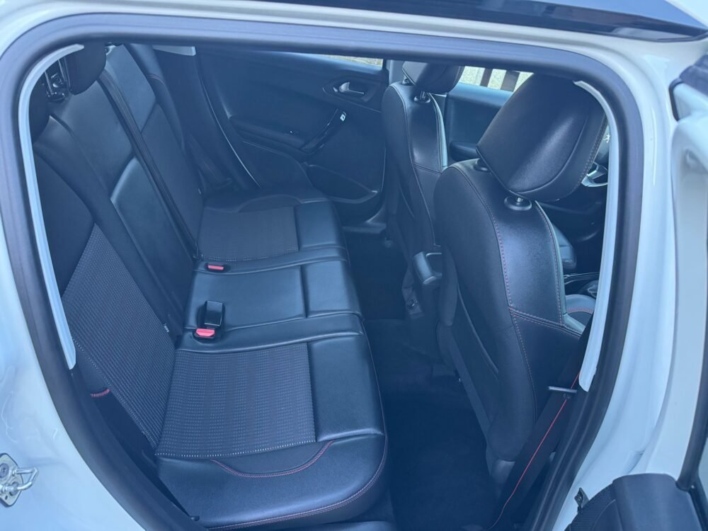 PEUGEOT 2008 1.6HDI GT LINE