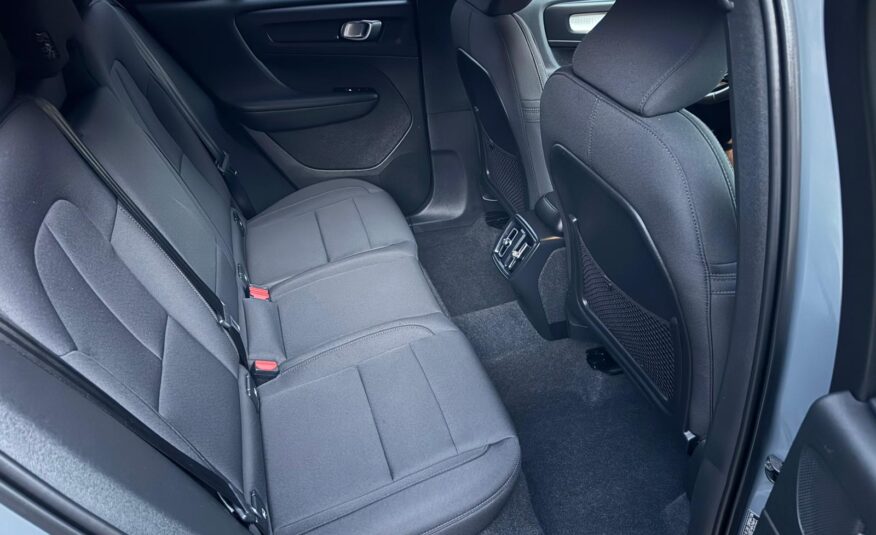 VOLVO XC-40 T3 163CV