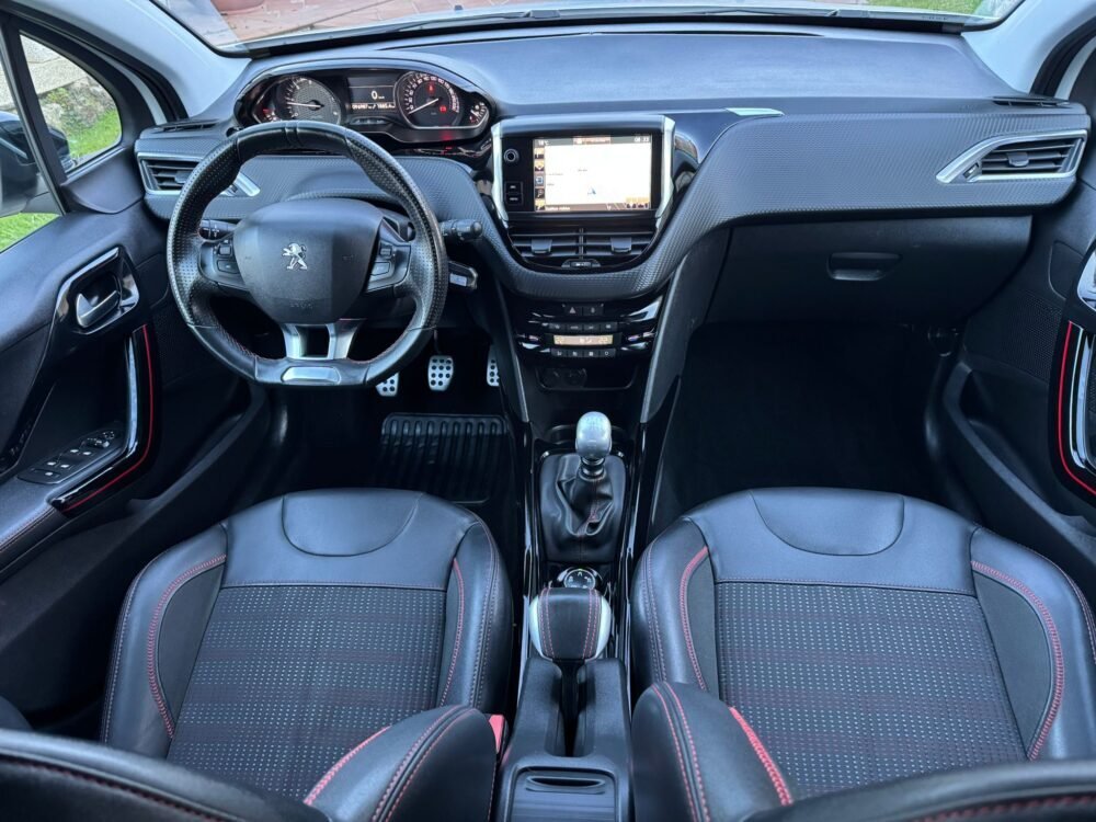 PEUGEOT 2008 1.6HDI GT LINE