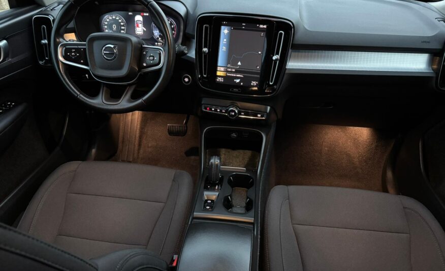 VOLVO XC-40 T3 163CV