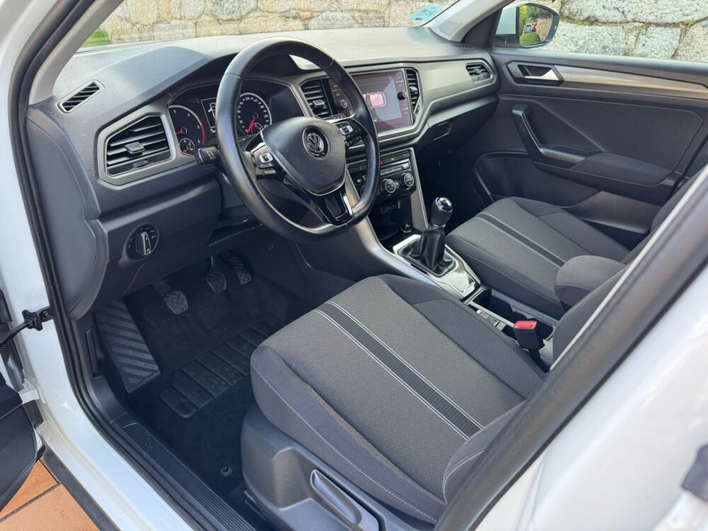 VOLKSWAGEN T-ROC 1.6 TDI