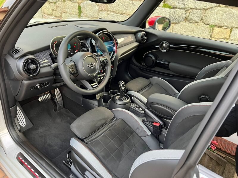 MINI COOPER JHON COOPER WORKS