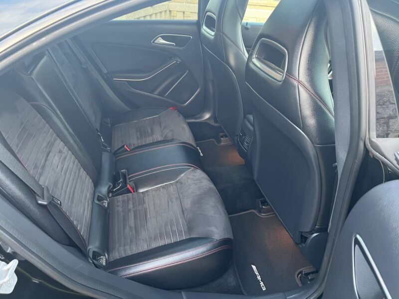 MERCEDES-BENZ CLA 220 CDI