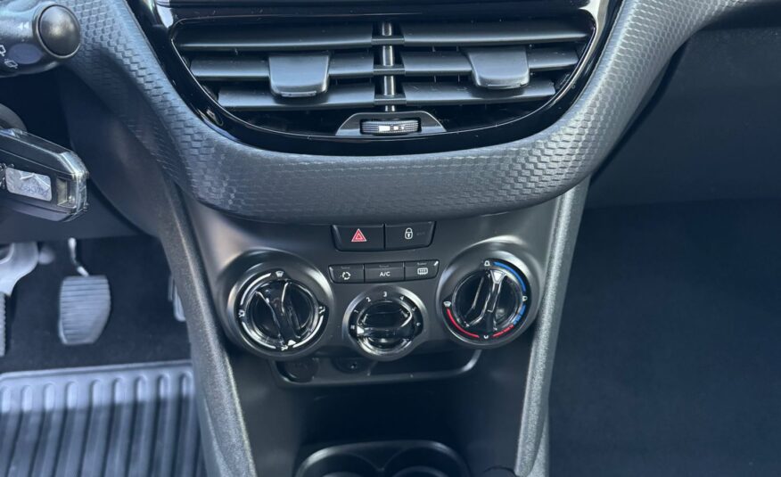 PEUGEOT 208 1.6 HDI