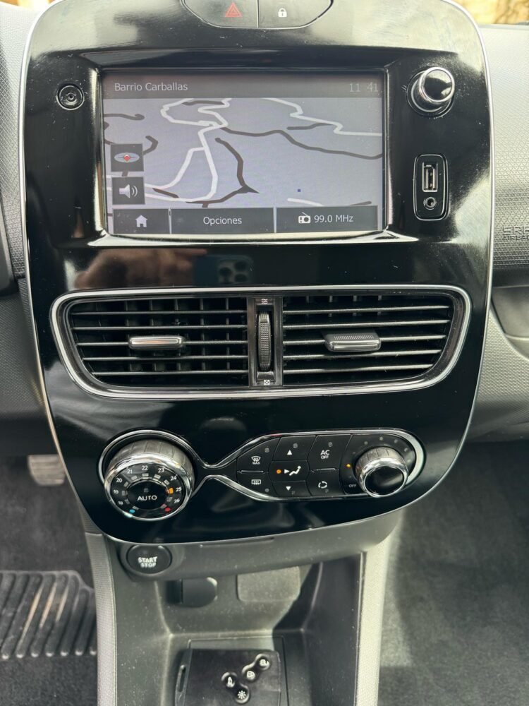 RENAULT CLIO 1.5 dci