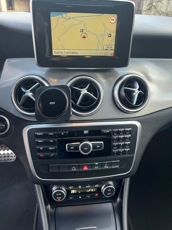 MERCEDES-BENZ CLA 220 CDI