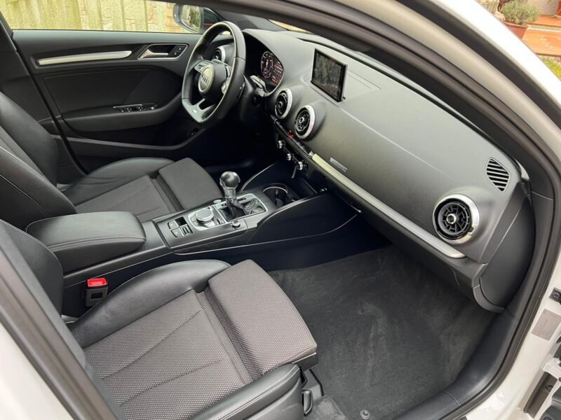 AUDI A3 SPORTBACK 40 E-TRON SLINE S TRONIC