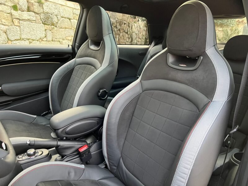 MINI COOPER JHON COOPER WORKS