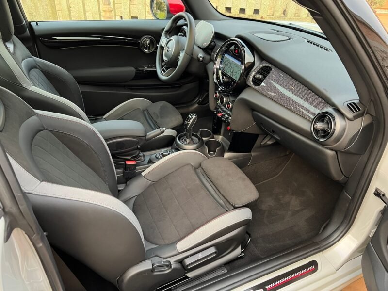 MINI COOPER JHON COOPER WORKS