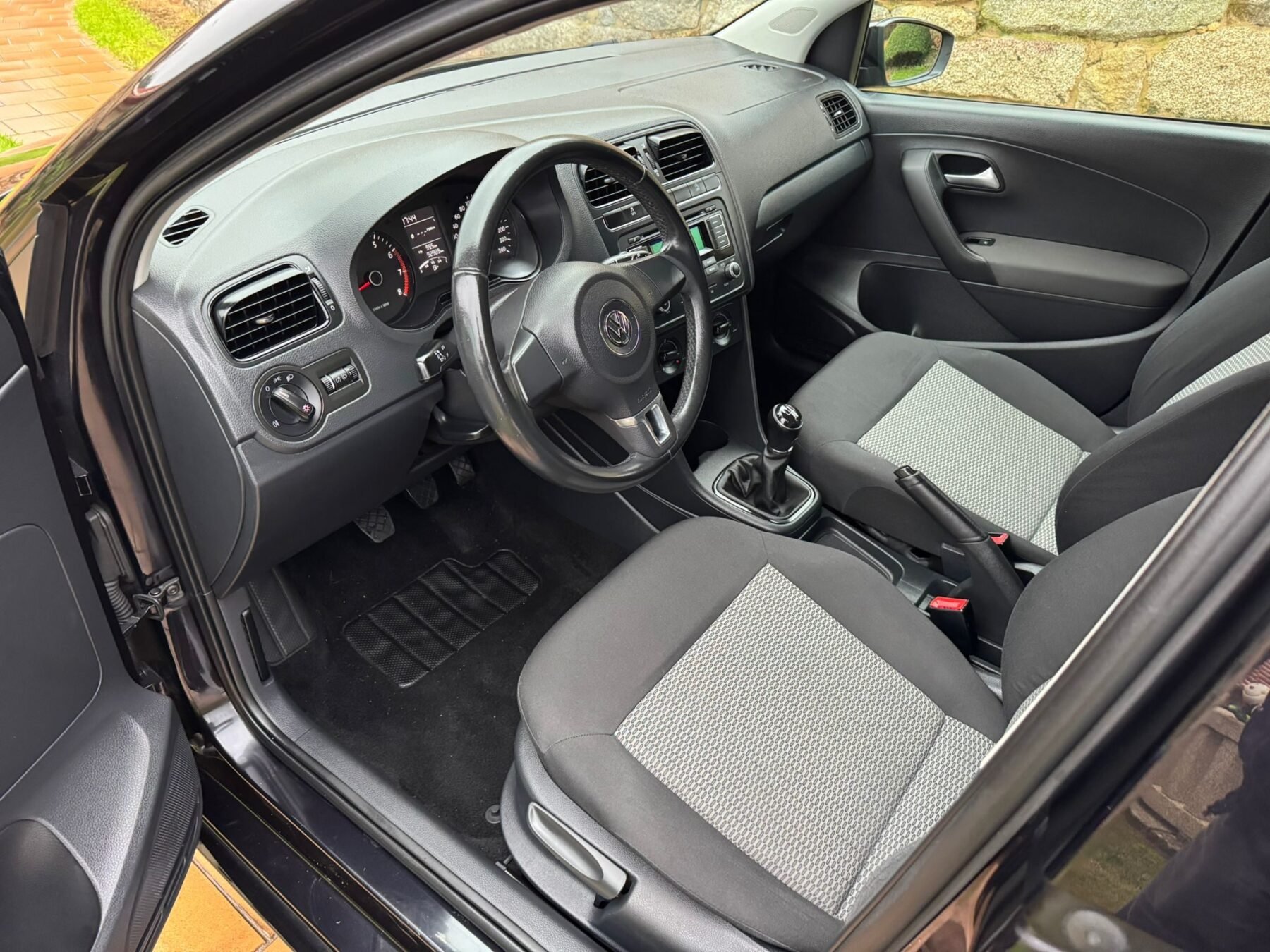 VOLKSWAGEN POLO 1.2 GASOLINA