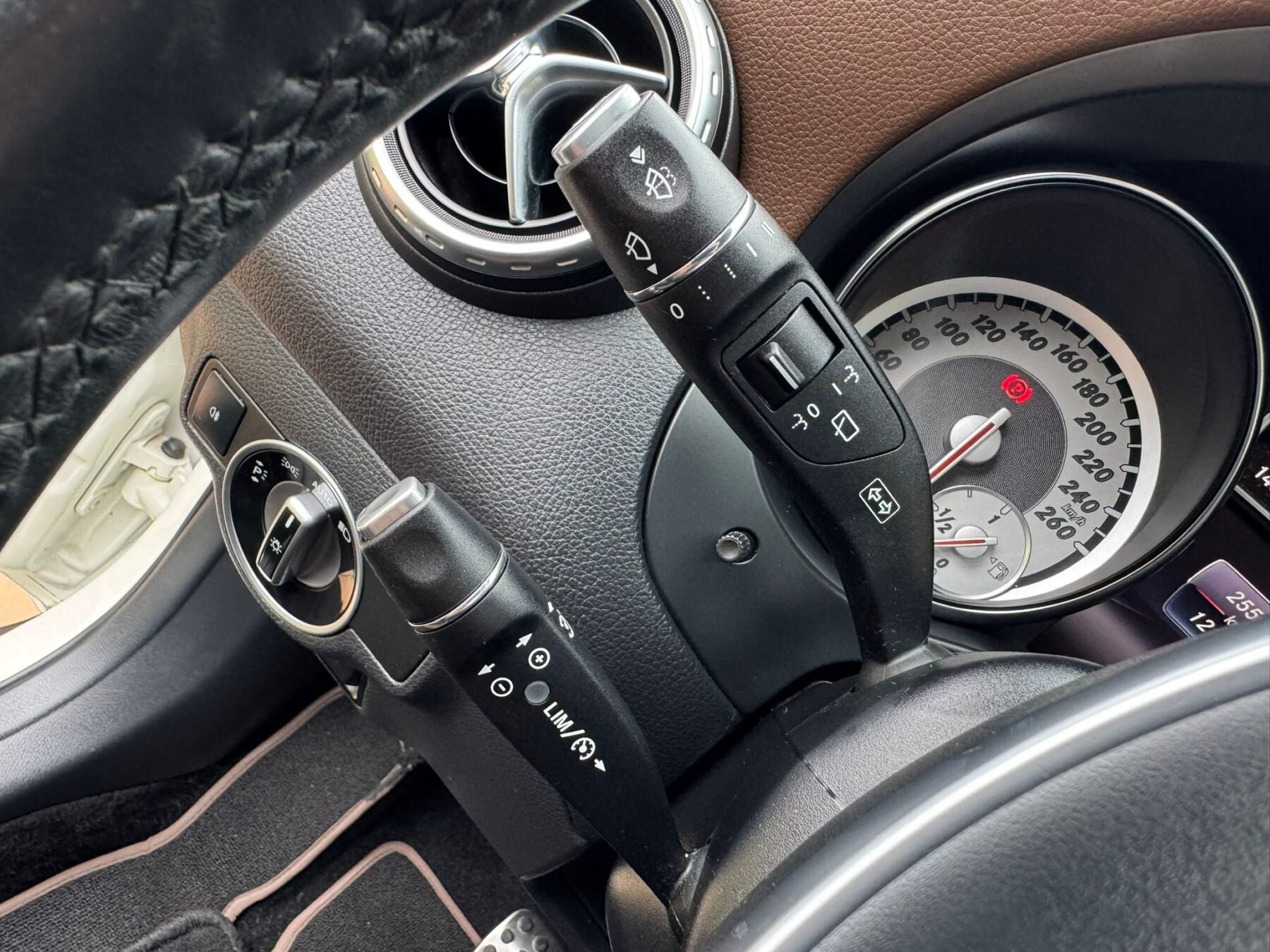 MERCEDES-BENZ GLA 220 AMG LINE 177CV