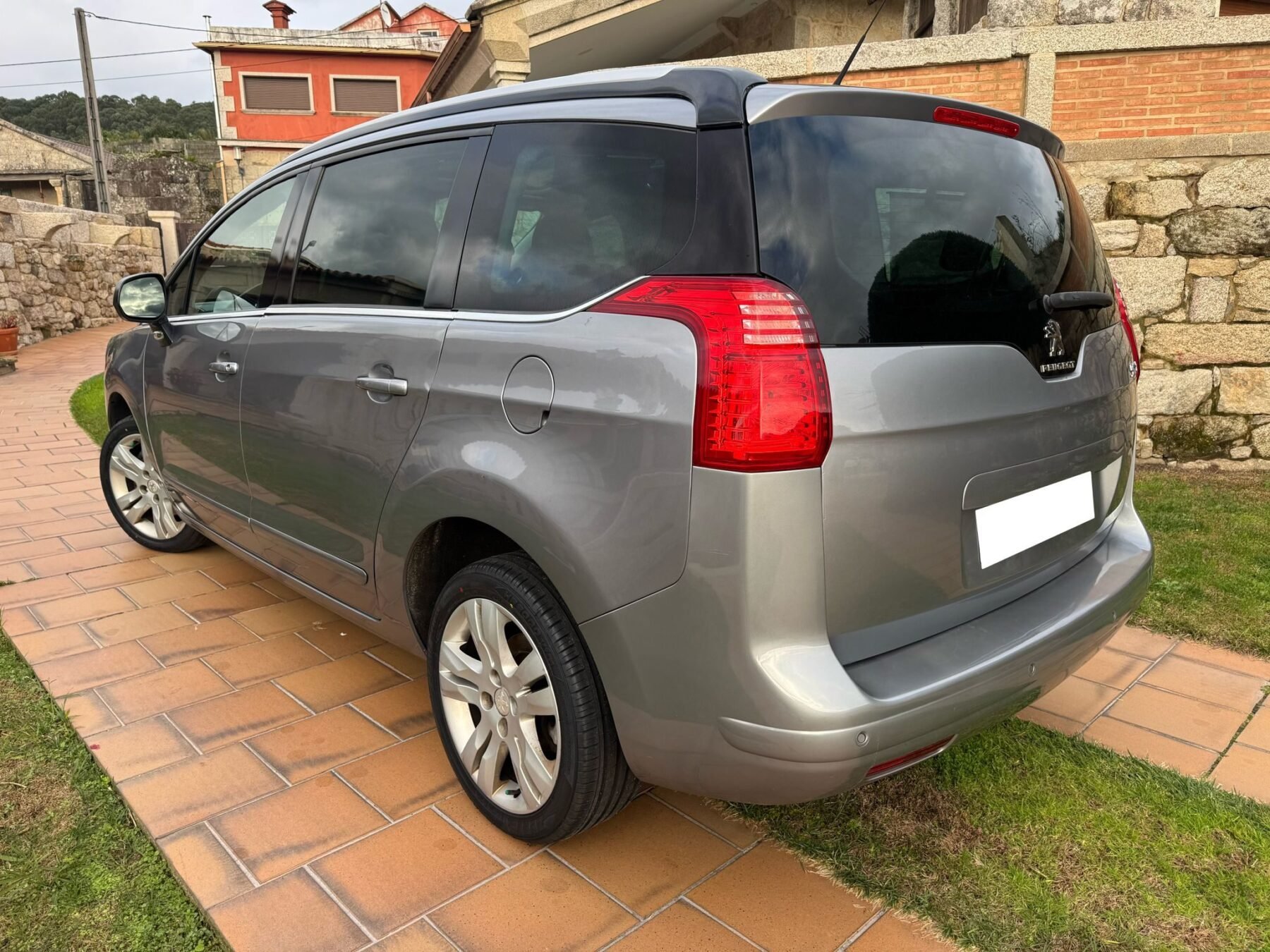 PEUGEOT 5008 7 PLAZAS