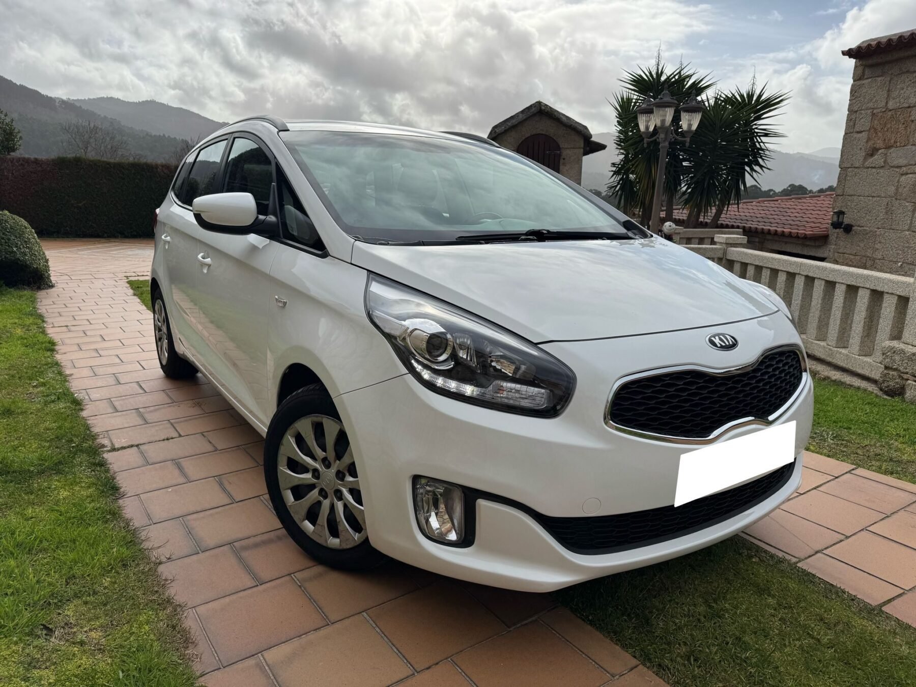 KIA CARENS GASOLINA