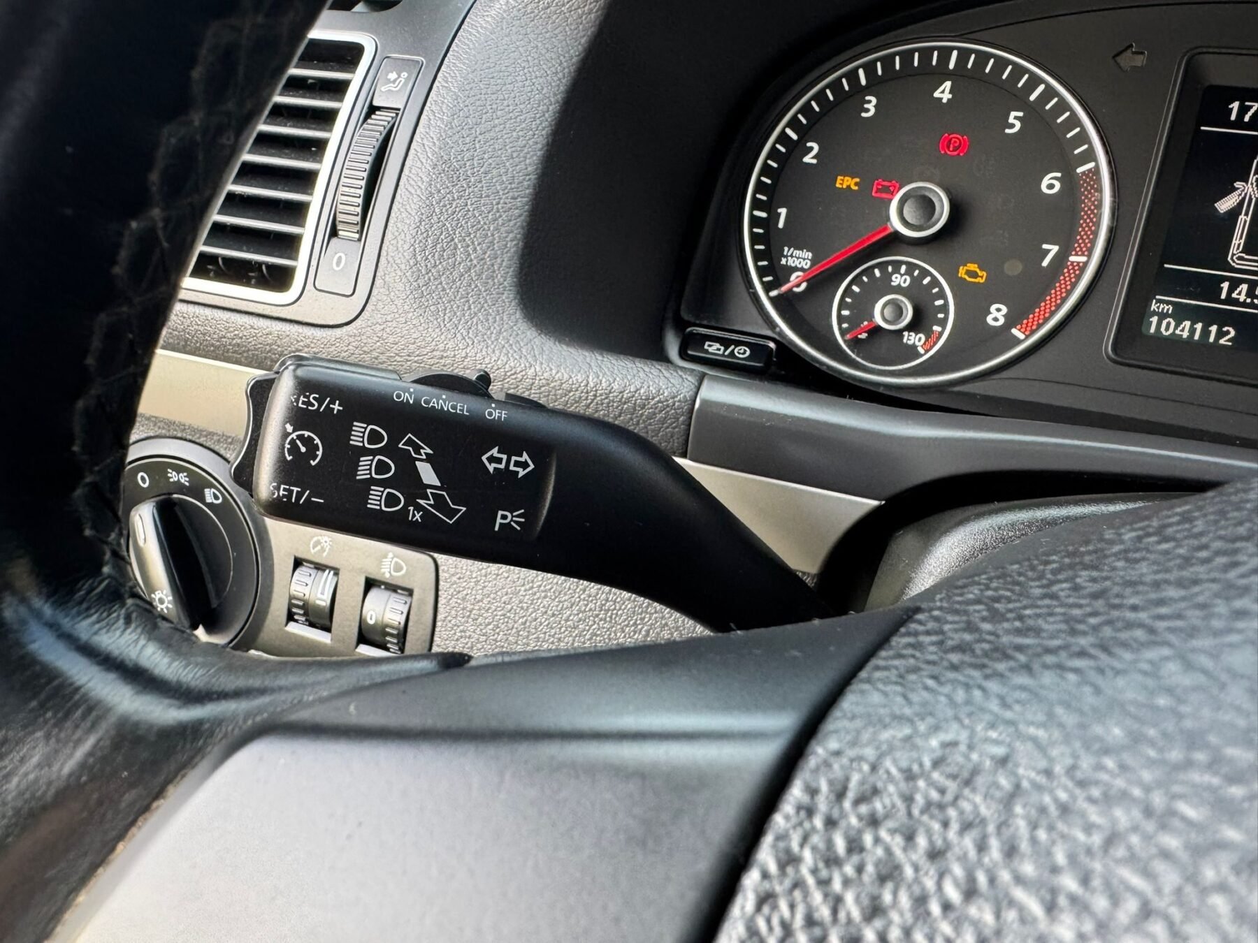 VOLKSWAGEN TOURAN 1.2 TSI Edition