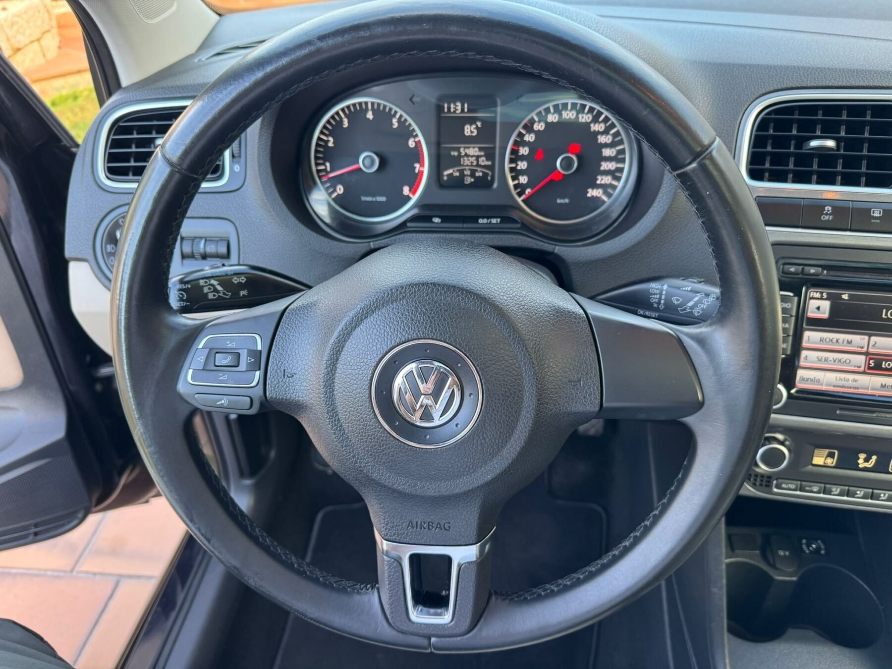 VOLKSWAGEN POLO SPORT CON TECHO