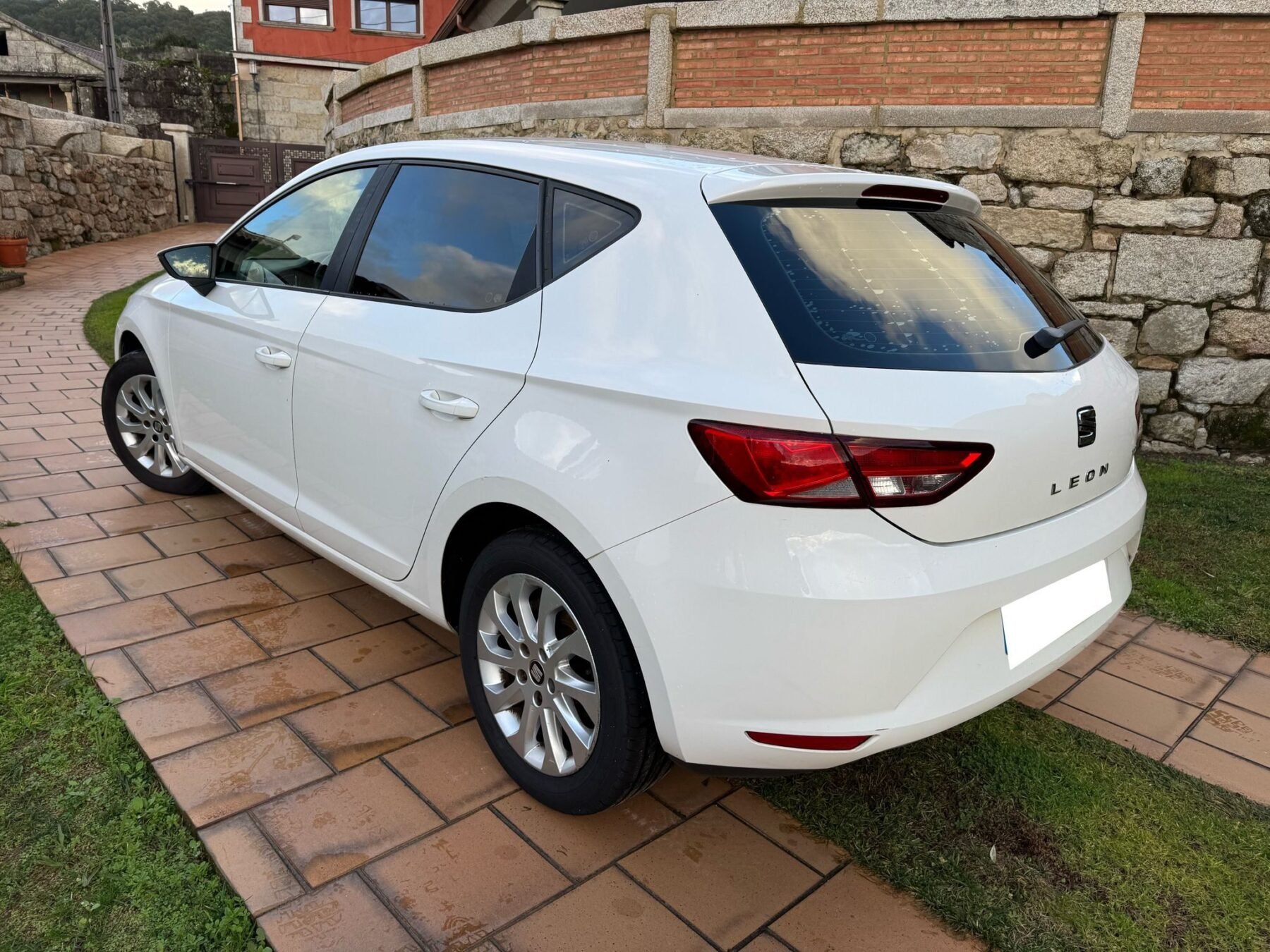 SEAT LEON 1.6 TDI 105CV