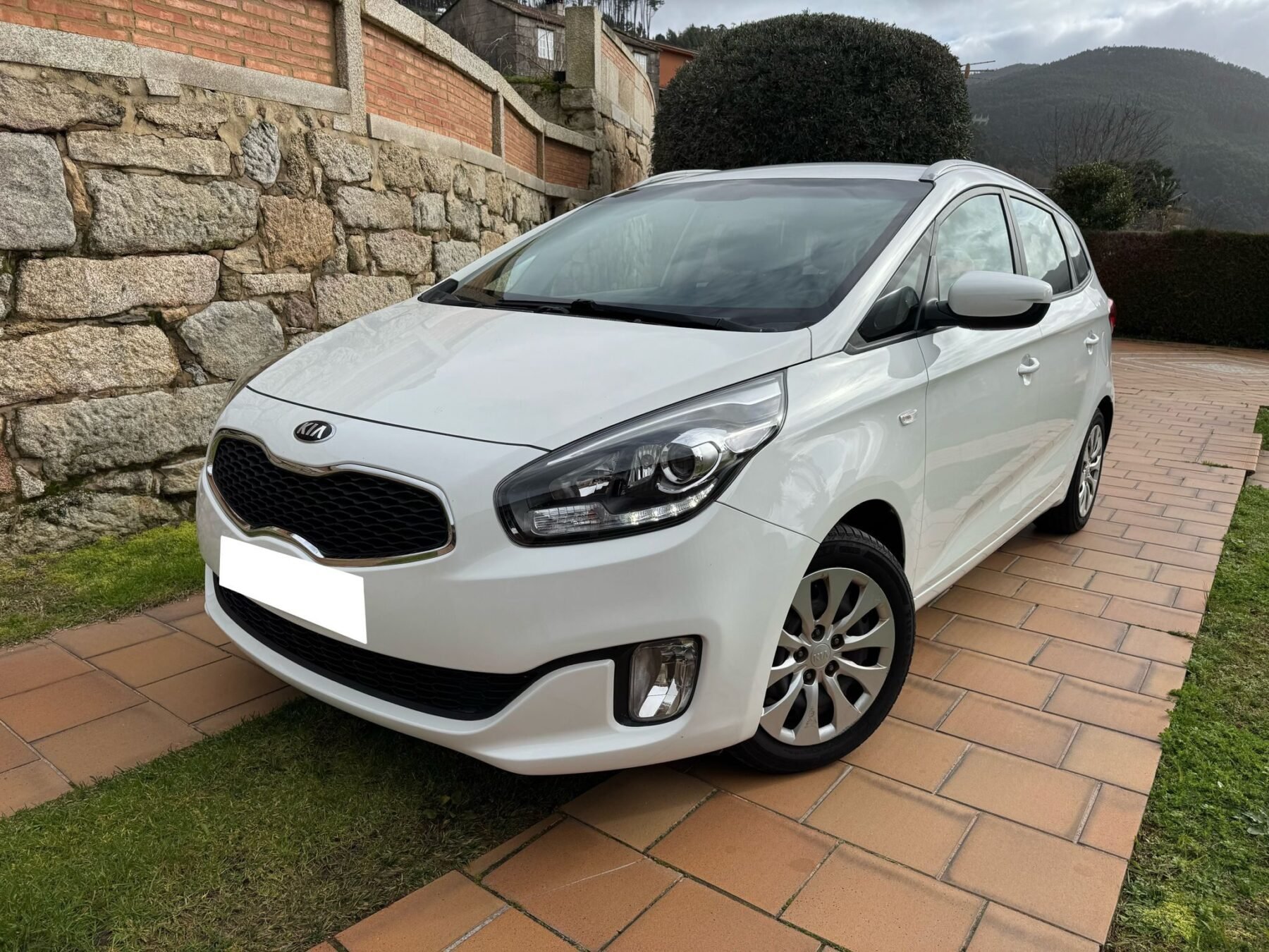 KIA CARENS GASOLINA