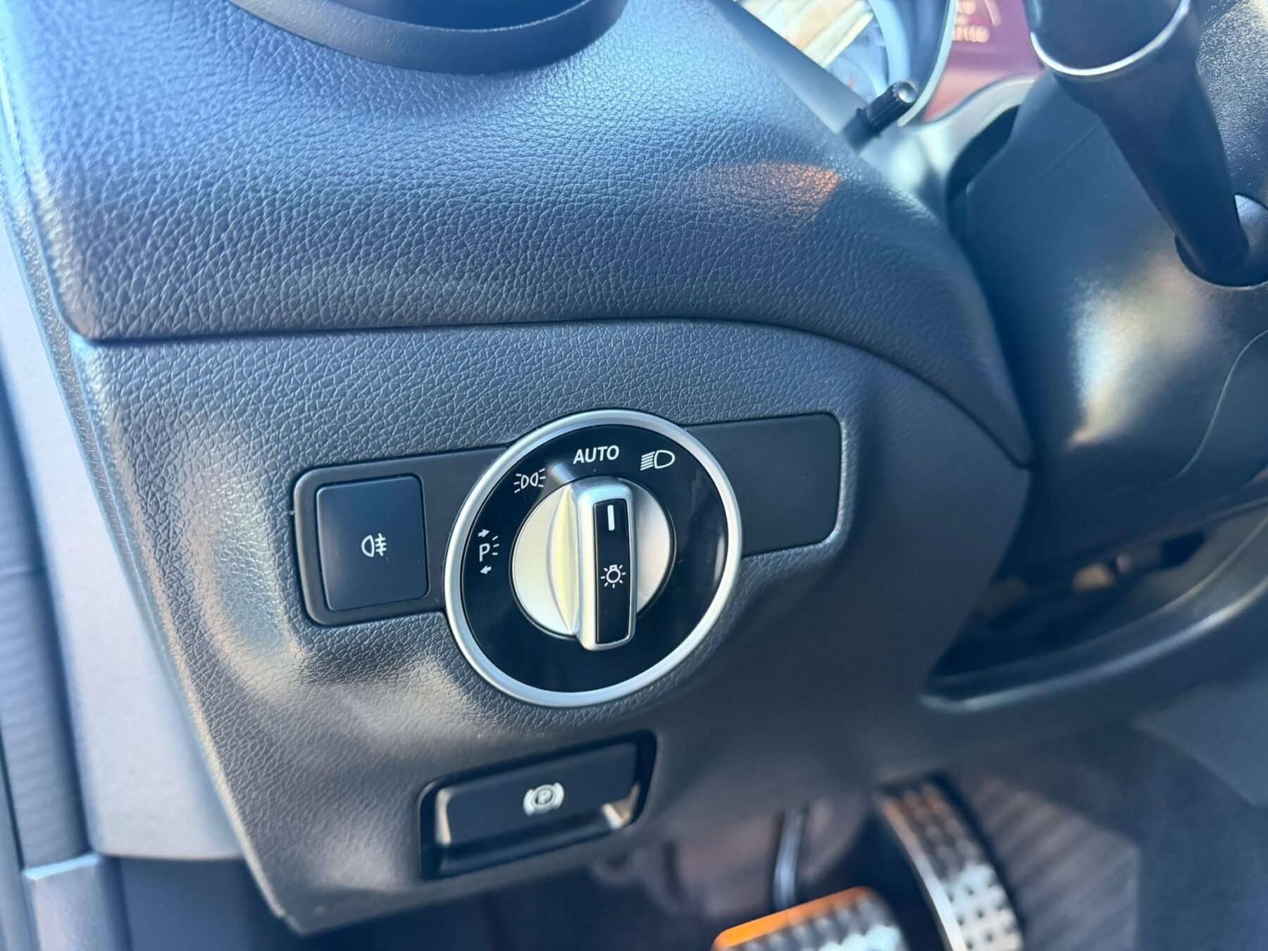 MERCEDES-BENZ CLA AMG