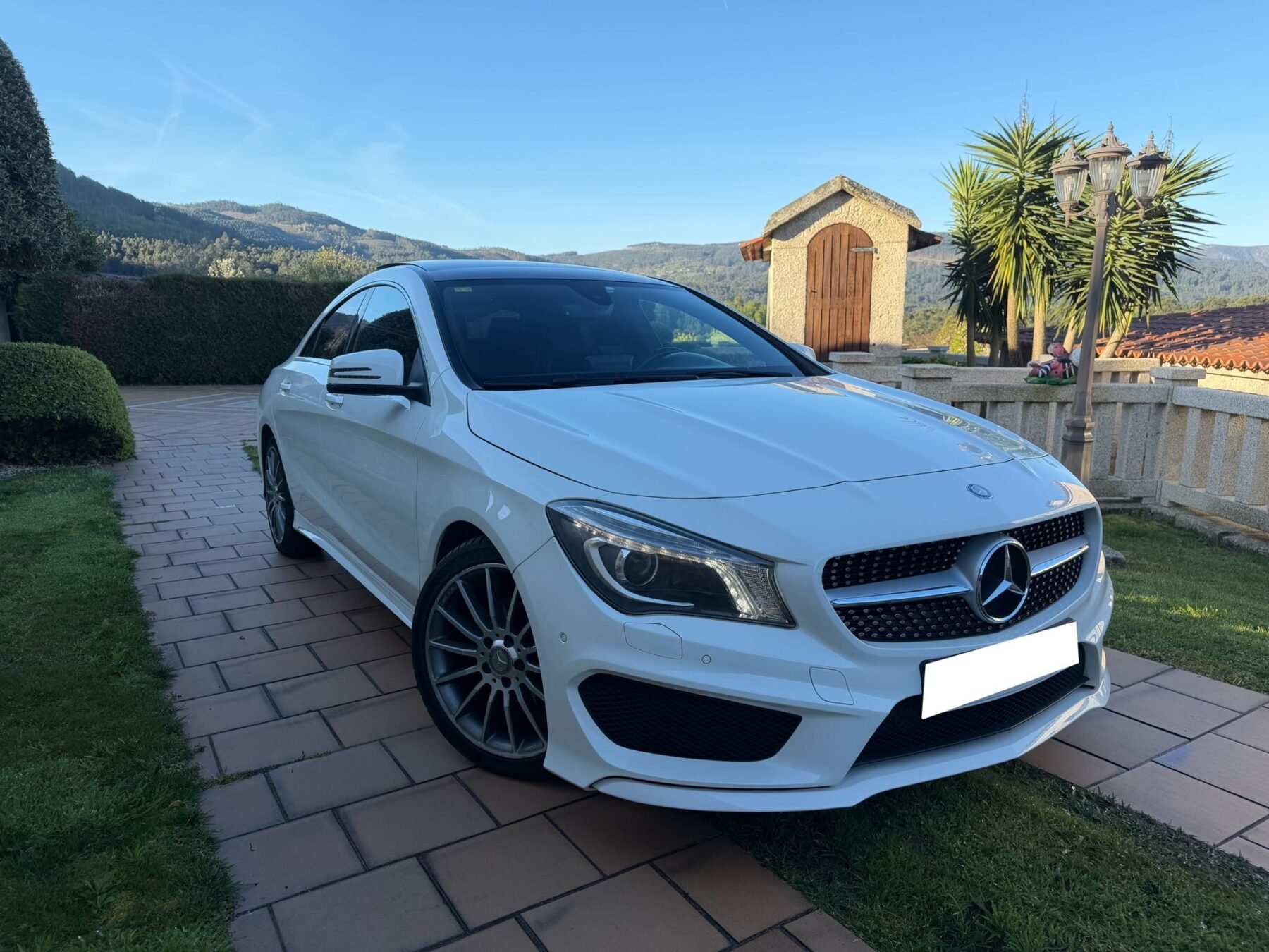 MERCEDES-BENZ CLA AMG