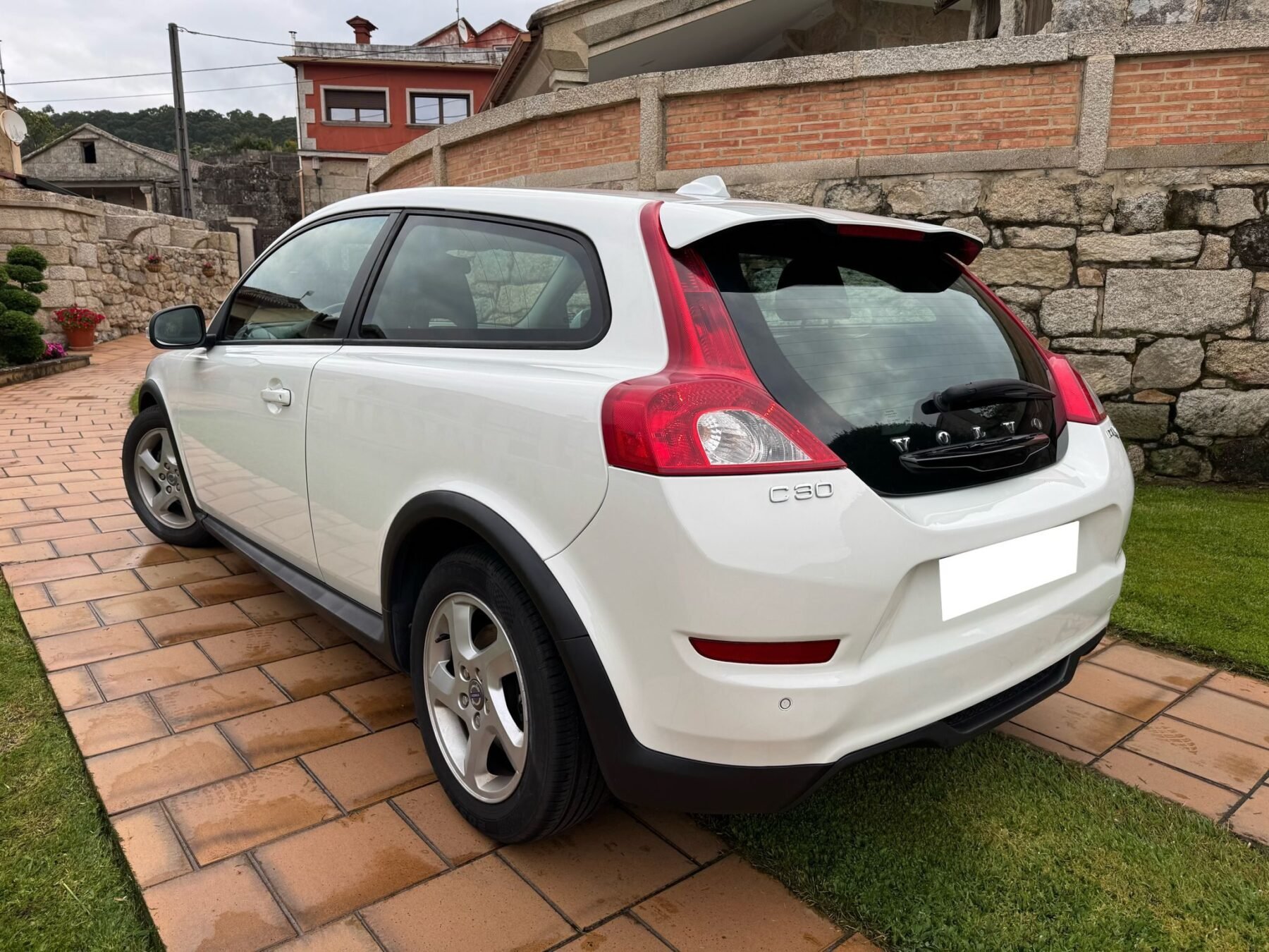 VOLVO C30